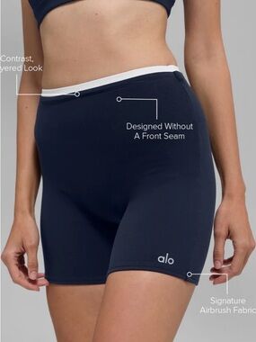 ALO Yoga Navy 5" Airbrush Double Up Short